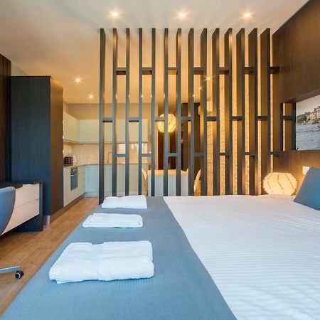 408 Gale Center Apartamento Wi-Fi, Estacionamento Порту Экстерьер фото