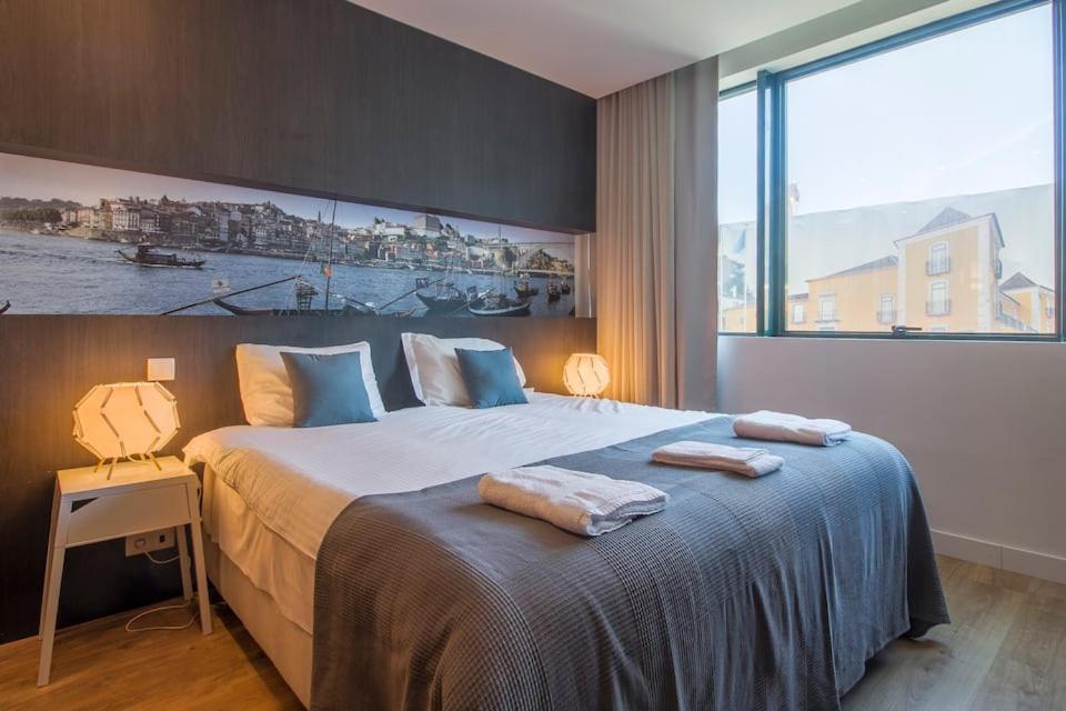 408 Gale Center Apartamento Wi-Fi, Estacionamento Порту Экстерьер фото