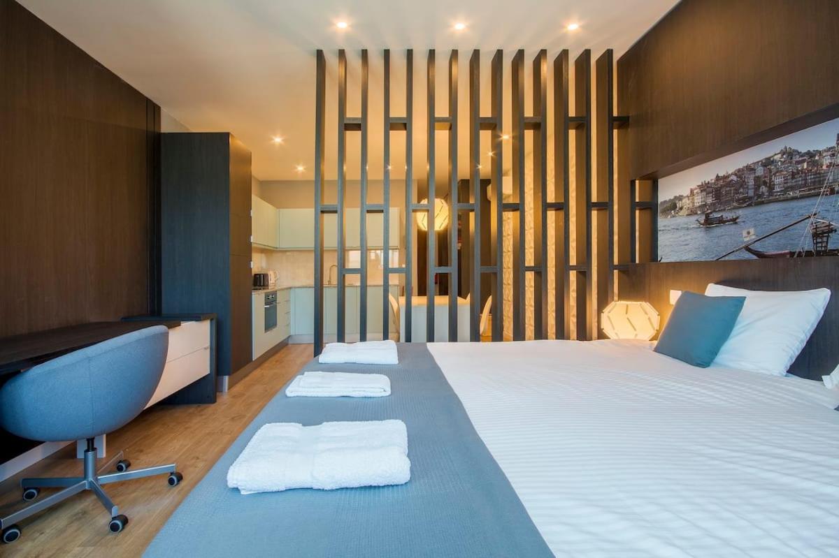 408 Gale Center Apartamento Wi-Fi, Estacionamento Порту Экстерьер фото